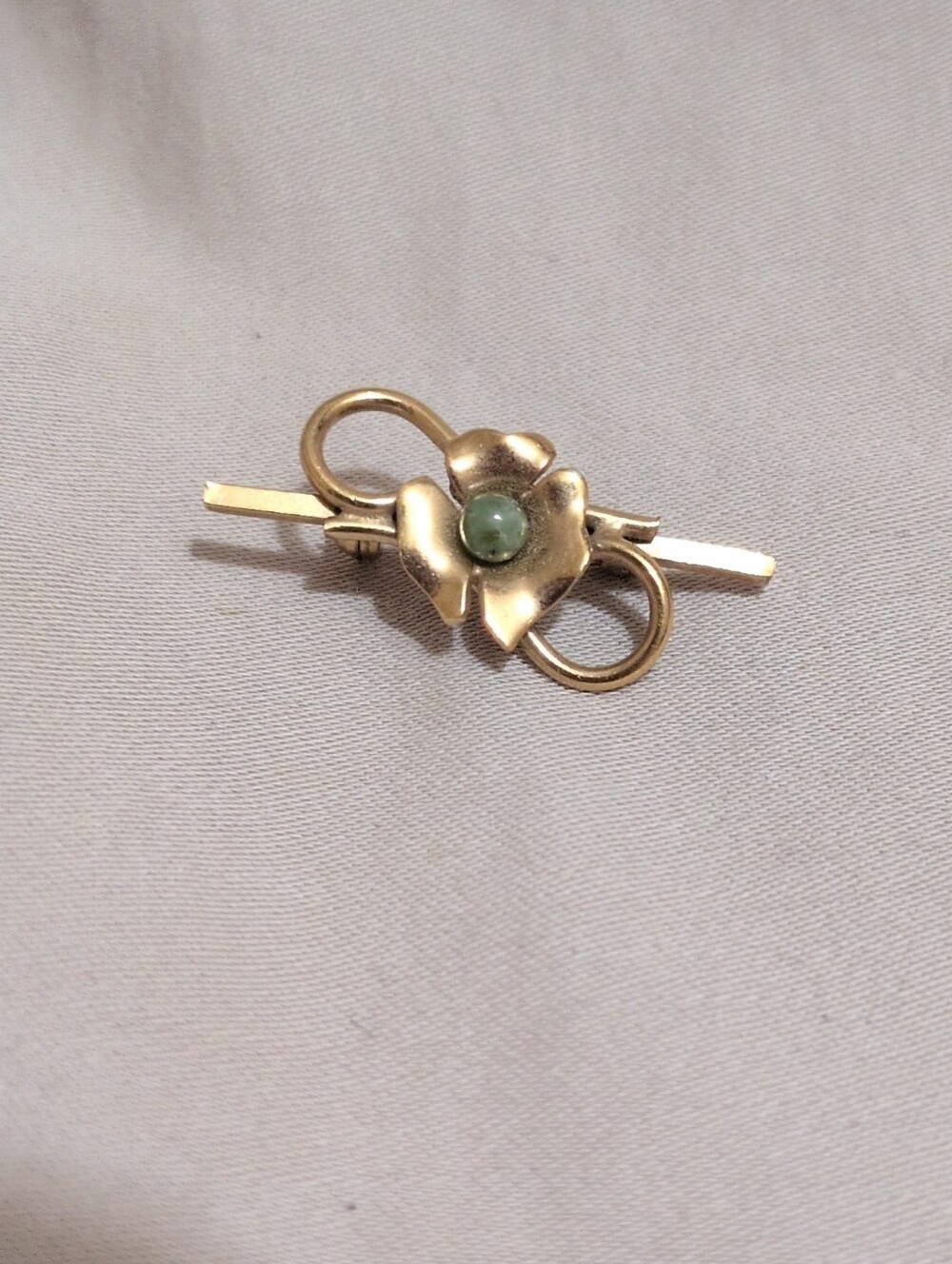 Vintage Signed Wells 14K GF  Jade Flower Brooch Pin Miniature Jewelry
